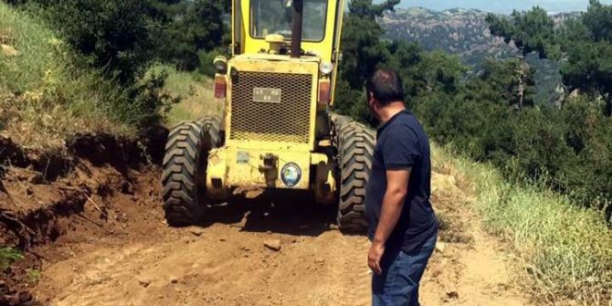 Salihli’de Arazi Yolları Yenileniyor