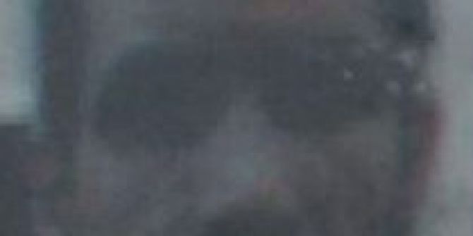 Kendisini Aldattığını İleri Sürdüğü Eşini Bıçakladı