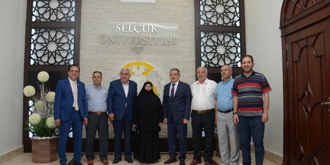 15 Temmuz’un Sembolu Şerife Boz’an Rektör Şahin’e Ziyaret