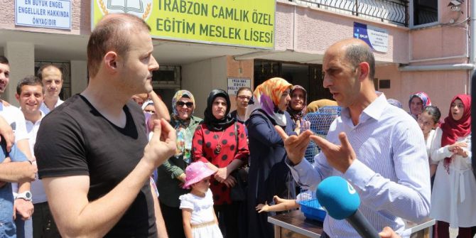 Trabzon Çamlık Özel Eğitim Meslek Lisesi’nin Kapatılmasına Öğrenci Ve Velilerden Tepki