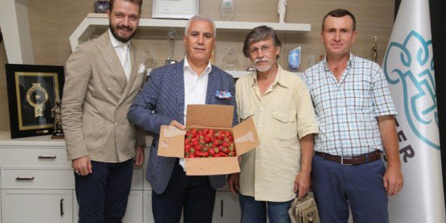 Organik Ürün Hasadı Sevincini Bozbey’le Paylaştılar