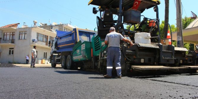 Büyükşehir’den Sıcak Asfalt Çalışması
