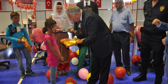 Vali Yıldırım, Öksüz Ve Yetim Çocuklarla Buluştu