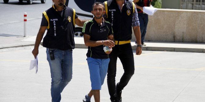 Arkadaşını Gasp Eden Şüpheli Yakalandı