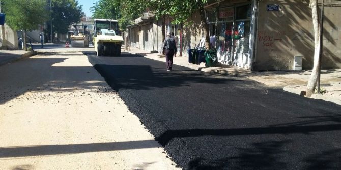 İstiklal Caddesinde Asfalt Serimine Başlandı