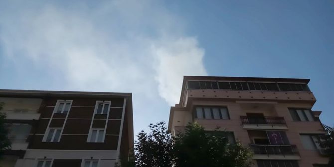Apartman Boşluğundaki Yangın Korkuttu