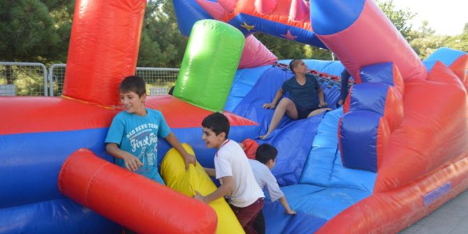 Güneydoğu Çocukluğunu Yaşadı