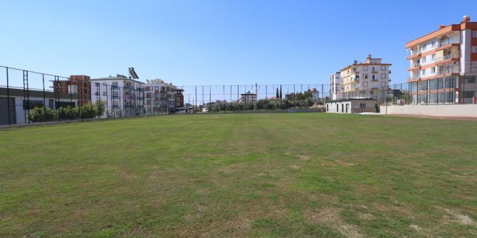 Varsak Çim Futbol Sahası Açılıyor