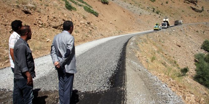 Bahçesaray’da Asfalt Sevinci