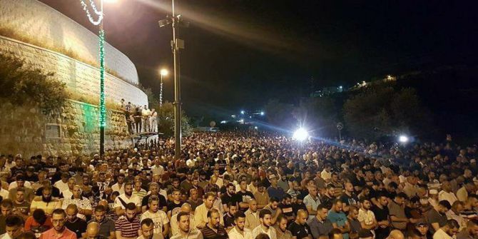 İsrail Polisi 13 Filistinliyi Yaraladı