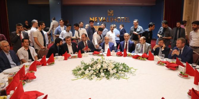 Bakan Fakıbaba Onuruna Yemek Verildi