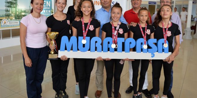 Muratpaşa’nın Cimnastikçileri Edirne’de Şampiyon Oldu