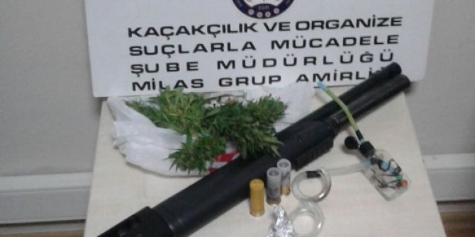 Milas’ta Şüpheli Araçtan Pompalı Tüfek Çıktı