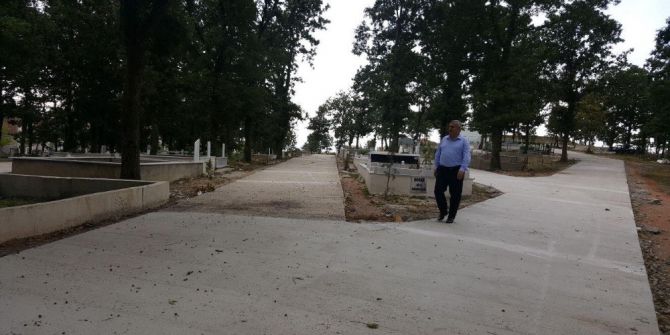 Körfez’de Mezarlık Yolları Yenilendi