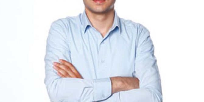 Stajla Başladı, Saha Müdürü Oldu