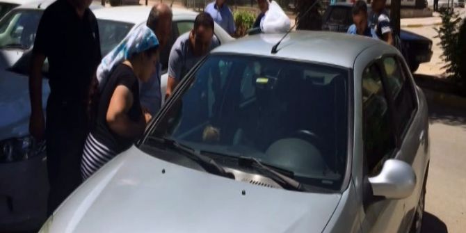 Otomobilde Bırakılan Çocuk Cam Kırılarak Kurtarıldı