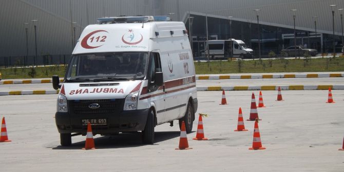 Kars 112’ye Ambulans Sürüş Teknikleri Eğitimi Verildi