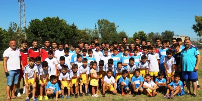 Yüreğir’de Yaz Futbol Okulu