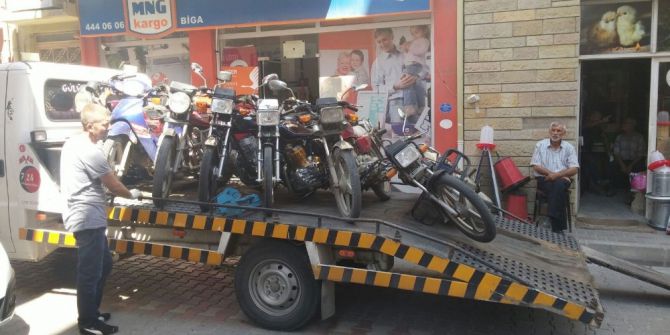 Biga’da Tescilsiz Motosikletler Toplanıyor