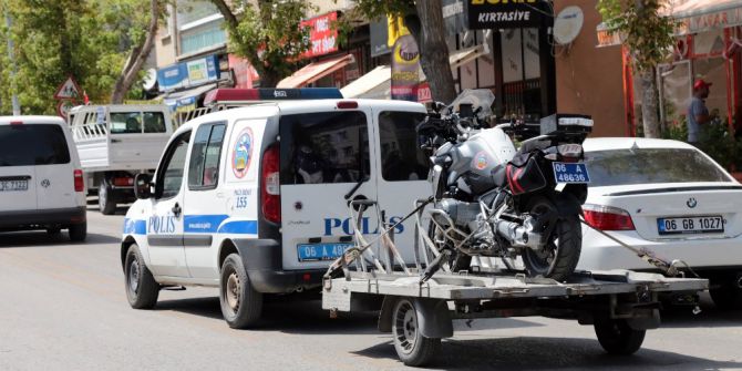 Yunus Ekipleri Kaza Yaptı: 2 Polis Yaralı