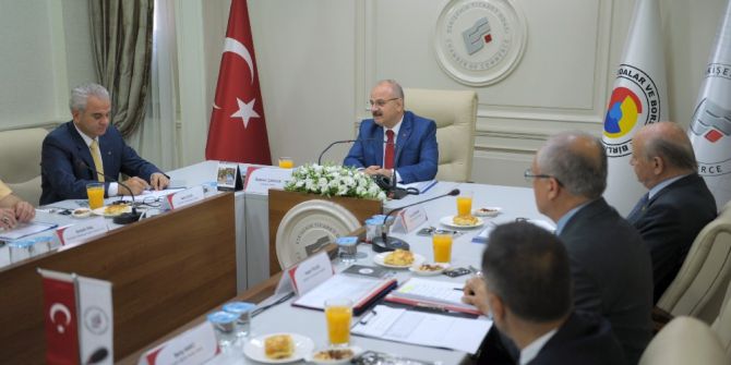 Vali Çakacak, İl İstihdam Kurulu Toplantısına Başkanlık Yaptı
