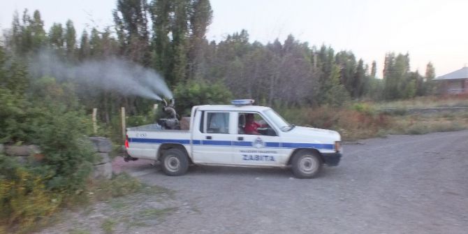 Malazgirt Belediyesinden İlaçlama Çalışması