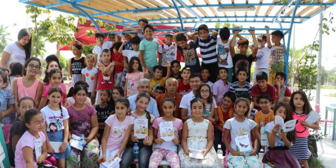 Çocuklardan Başkan Akın’a Sevgi Seli