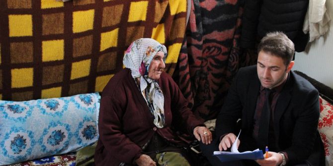 Muhtaç Ailelere ‘Sosyal Kart’ Desteği