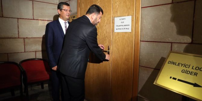 Chp Milletvekilleri Demokrasi Nöbeti Tutuyor