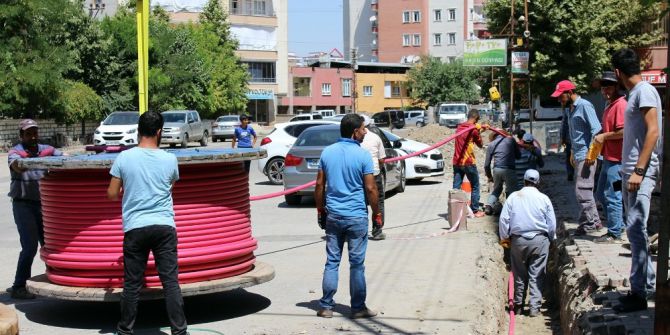 Dicle Elektrik Batman’daki Yatırımlarına Devam Ediyor