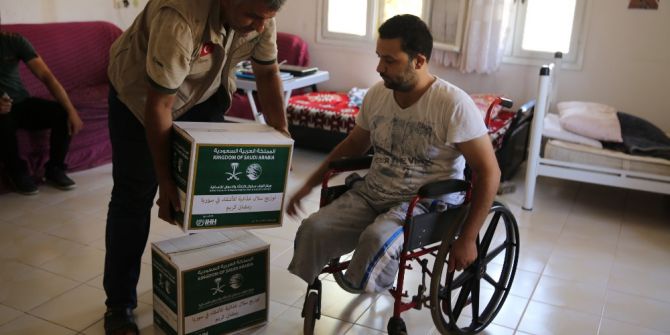 Savaş Mağduru Yaralı Sivillere Gıda Yardımı