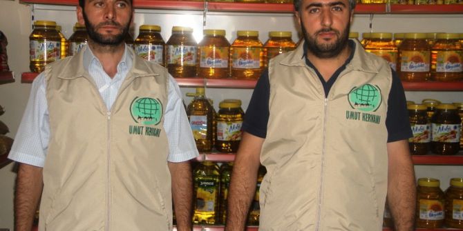 Rahmet Eli Derneğinin Adı ‘Van Umut Kervanı’ Oldu