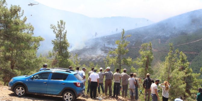 Bayındır’daki Yangına Müdahale Devam Ediyor
