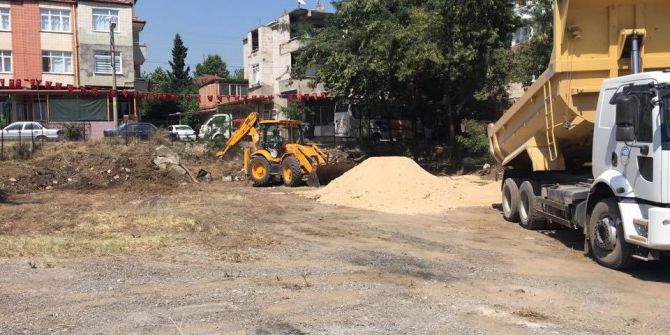 Körfez’de Boş Araziler Temizleniyor