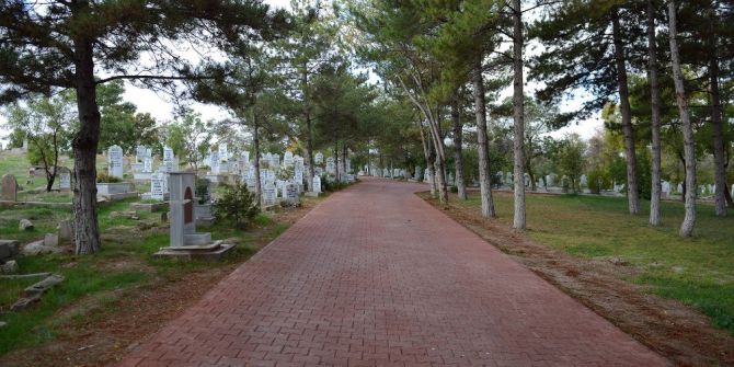 Konya’da Bütün Mezarlıklara Büyükşehir Eli Değdi