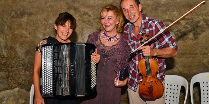 Gümüşlük’te Festival Keman Ve Akordeonun Dansıyla Başladı