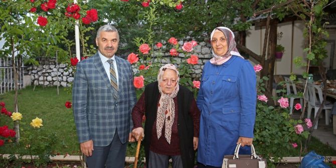 Başkan Çelik, "İki Ayda 400’e Yakın Yaşlımıza Evde Sosyal Destek Hizmeti Verdik"