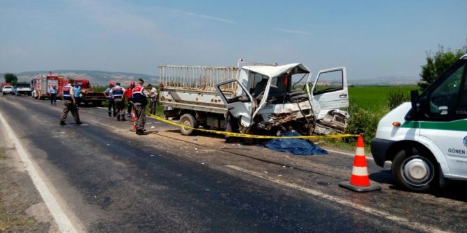 Gönen’de Trafik Kazası: 2 Ölü