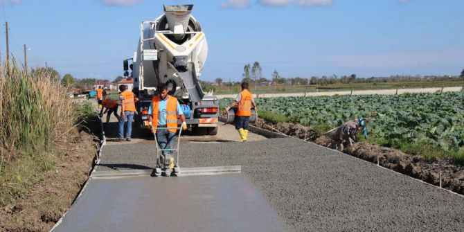 Bafra Belediyesi 40 Bin Metre Beton Yol Yaptı