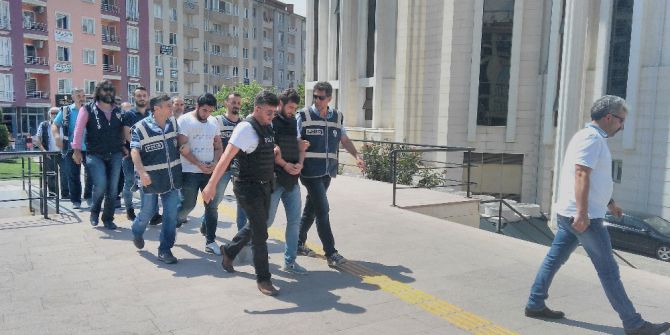 Katil Zanlısı Çelik Yelek Giydirilerek Mahkemeye Çıkarıldı