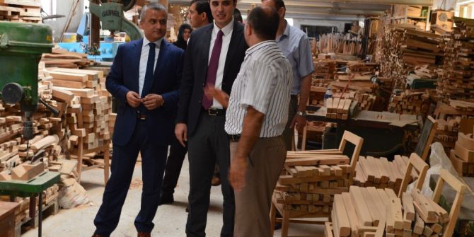 Sandalye İmalatında İşkur Ve Kadın Eli