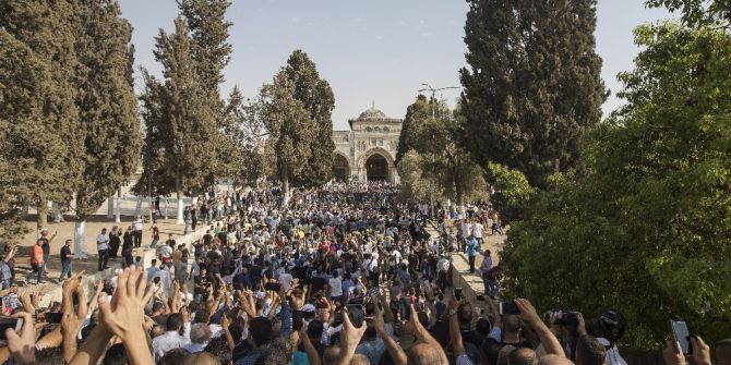İsrail Polisi, Mescid-i Aksa’da Filistinlilere Müdahale Etti