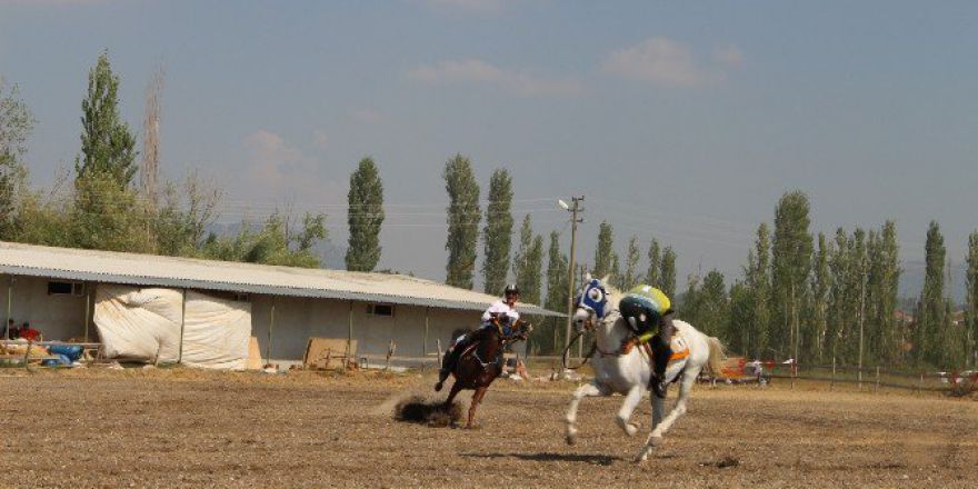 Atlı Cirit Türkiye Yarı Final Müsabakaları Sındırgı’da Başladı