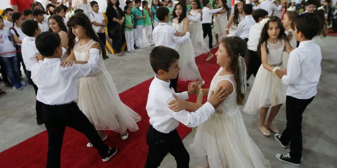 Latin Havası Karşıyaka’yı Sardı