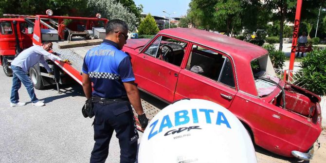 Bayraklı’da Hurda Araçlara Geçit Yok