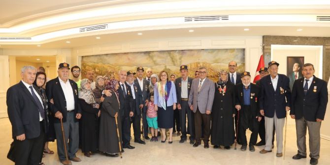 Şahin, Kore Gazilerini Unutmadı