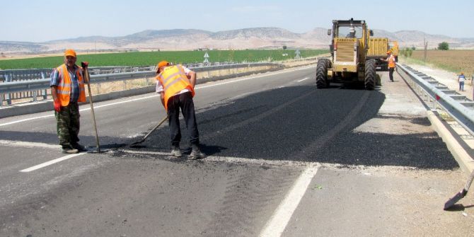 Karasu Köprüsündeki Kazalara Davetiye Çıkaran Çatlaklar Onarıldı