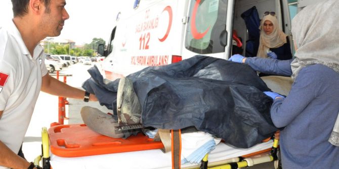 Üzerine Düştüğü Demir Vücuduna Saplandı