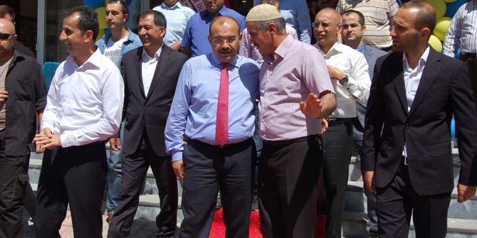 Vali Ustaoğlu’dan İş Yeri Açılışı