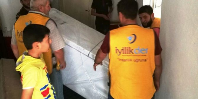 İyilikder Kayseri’de Beyaz Eşya Dağıttı